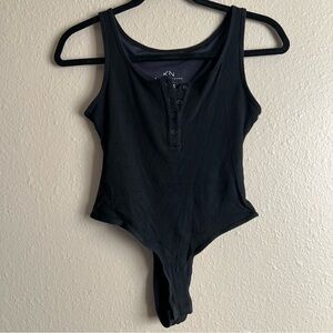 Size Medium Black Klassy Network Henley Tank Bramisuit